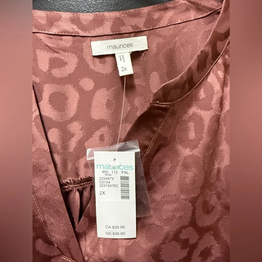 Maurices Satin Jacquard Leopard Blouse Mauve Pink – Size 2X NWT - Picture 2 of 4